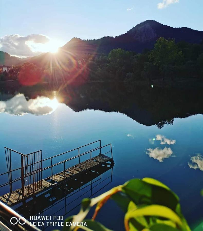 Ribkata Family Hotel Smolyan Bagian luar foto